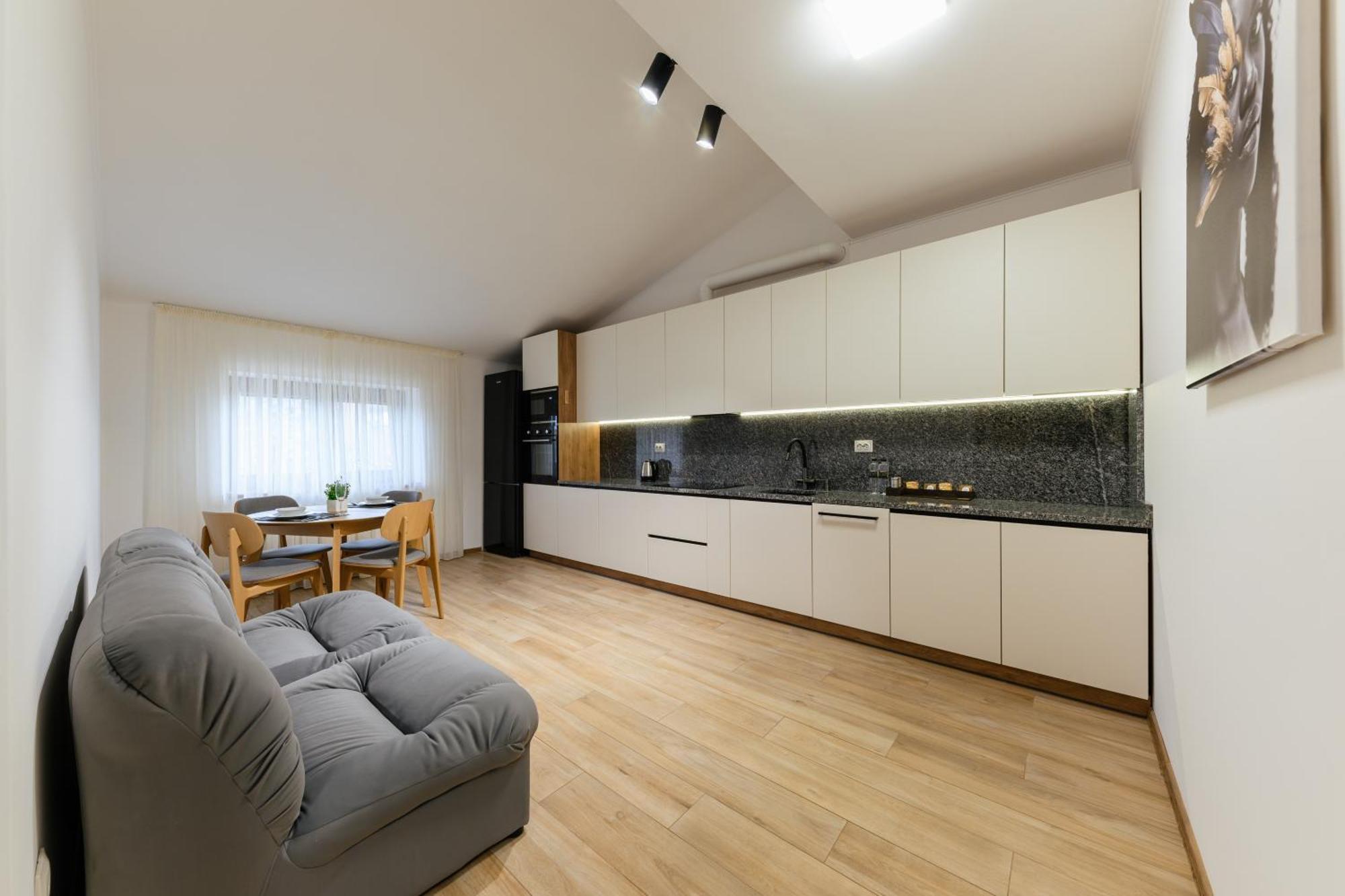 Luxury Apartments Uzhorod ภายนอก รูปภาพ
