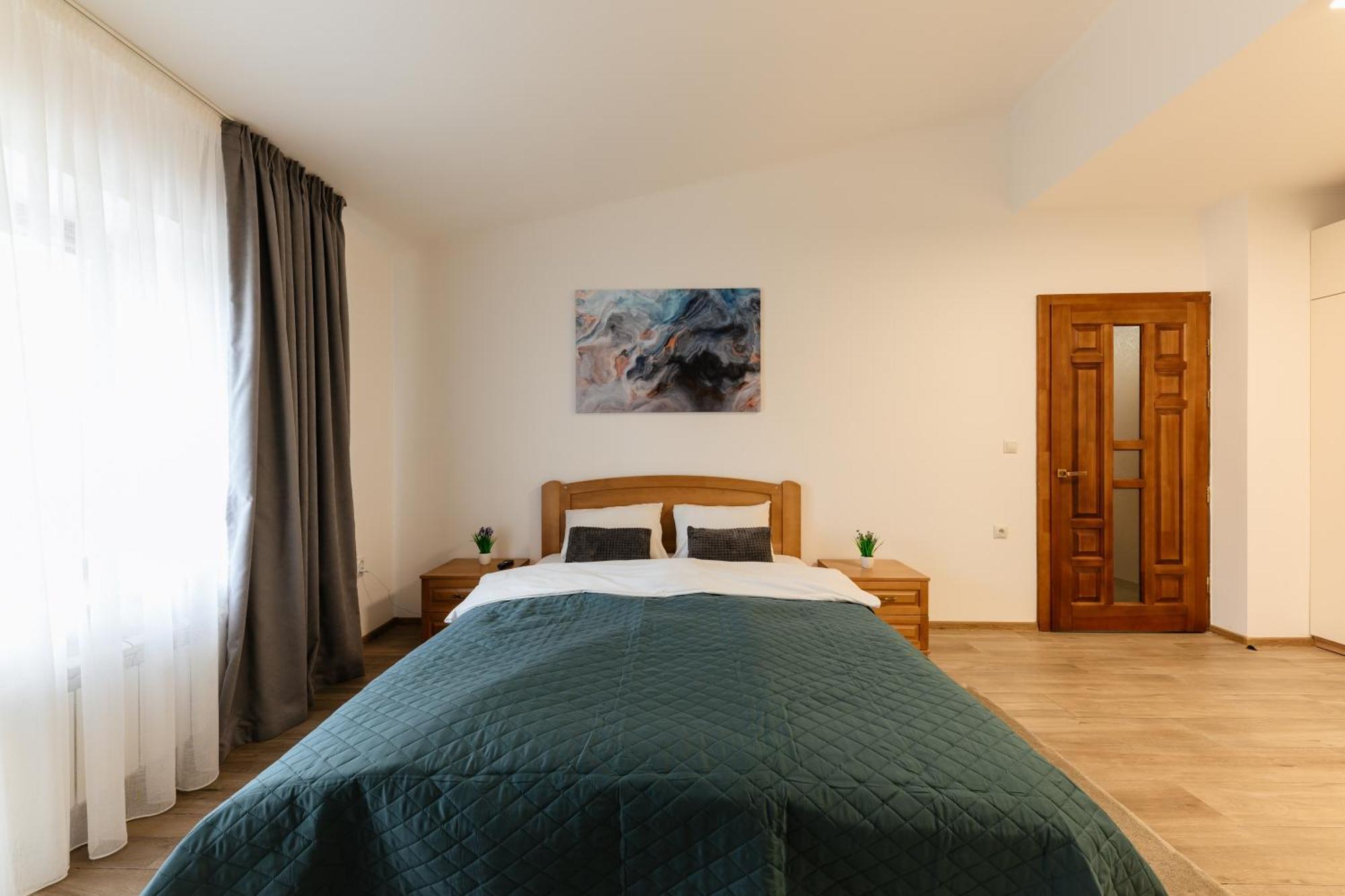 Luxury Apartments Uzhorod ภายนอก รูปภาพ